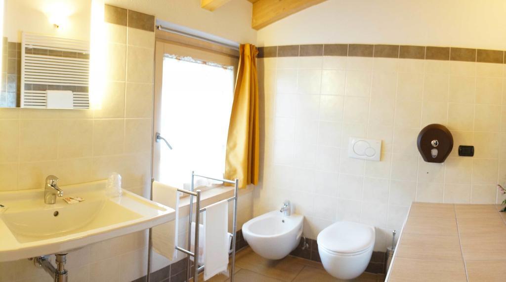 Bellaguarda Rooms 10Min Da Tirano Тово-ди-Сант'Агата Номер фото