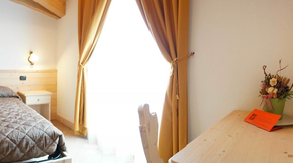 Bellaguarda Rooms 10Min Da Tirano Тово-ди-Сант'Агата Номер фото